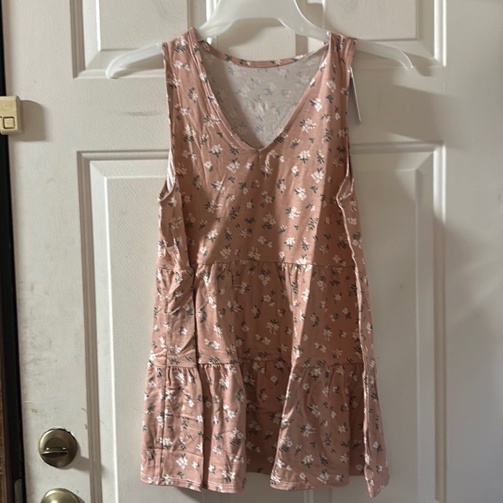 a:glow Sleeveless Tiered Babydoll Top: PINK FLORAL: NWT: SIZE MEDIUM